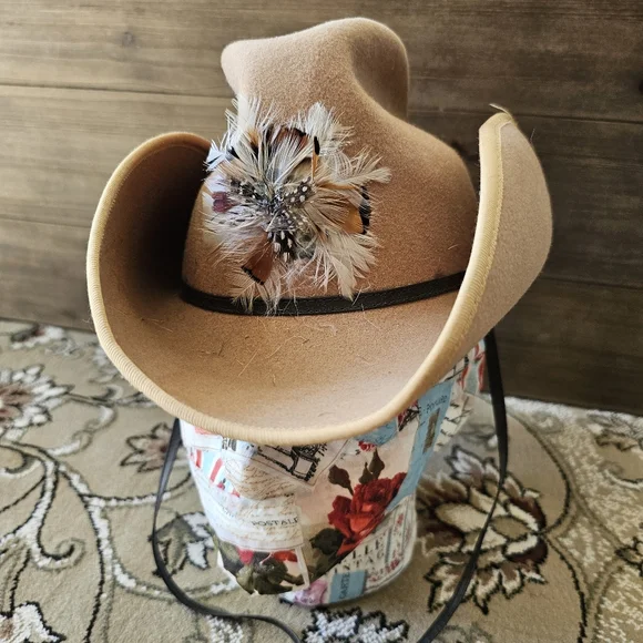 Vintage wool cowboy hat with feathers tan Betmar